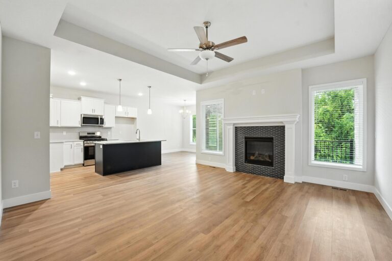 3316 N 109th Terrace