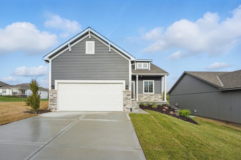 2429 NW Sunnyvale Court