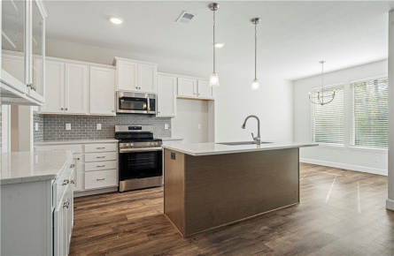 27017 E Olive Drive, Lee's Summit, Missouri 64086, 3 Bedrooms Bedrooms, ,3 BathroomsBathrooms,Residential,For Sale,Olive,HMS2494411